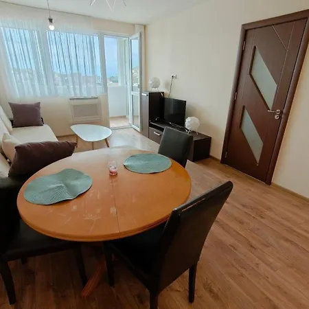 Apartment Spesious 